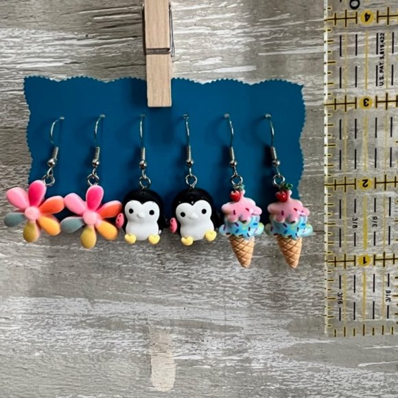 Set Of 3 New Hanging Earrings - Picture 3 of 4